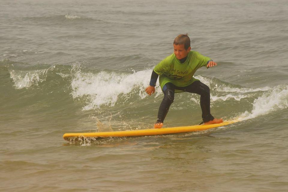 הוילה אובאר Furadouro Surf Camp מראה חיצוני תמונה