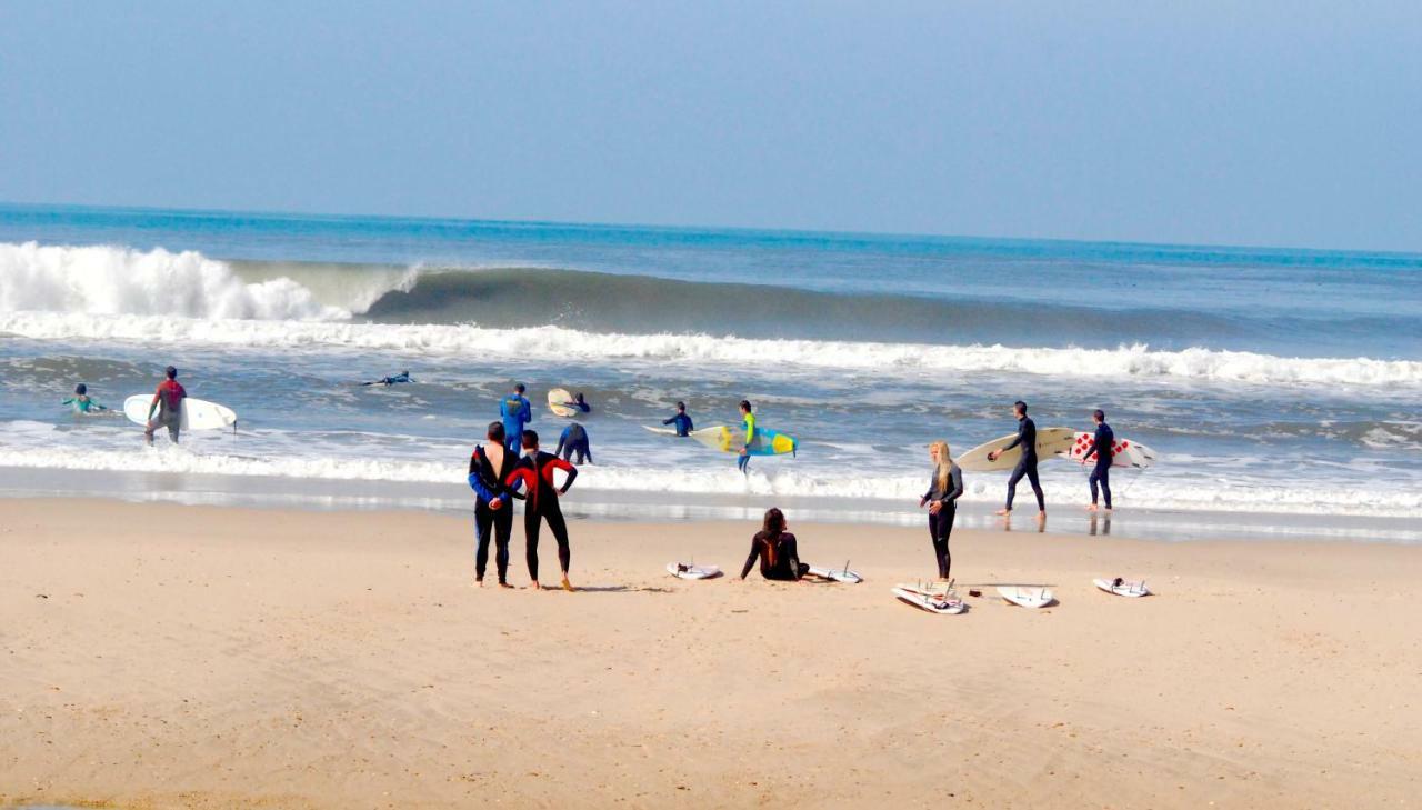 הוילה אובאר Furadouro Surf Camp מראה חיצוני תמונה