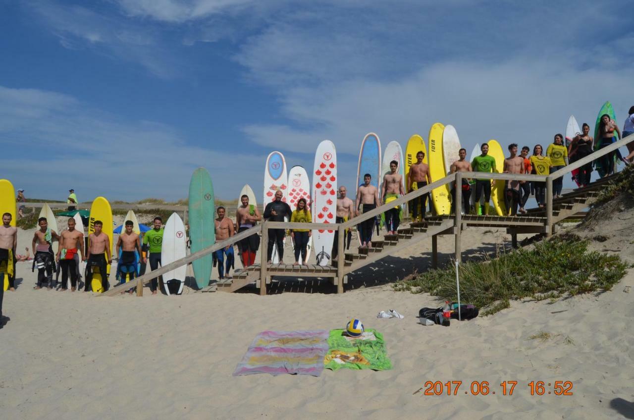 הוילה אובאר Furadouro Surf Camp מראה חיצוני תמונה